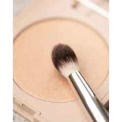 ILIA Blending Brush -Clinique Salgsbutik ilia blending brush 1662546925