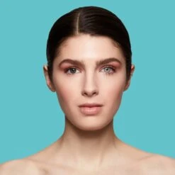 SWATI Cosmetics 1 Month Lenses - Turquoise -Clinique Salgsbutik swati cosmetics 1 month lenses turquoise 1661147014