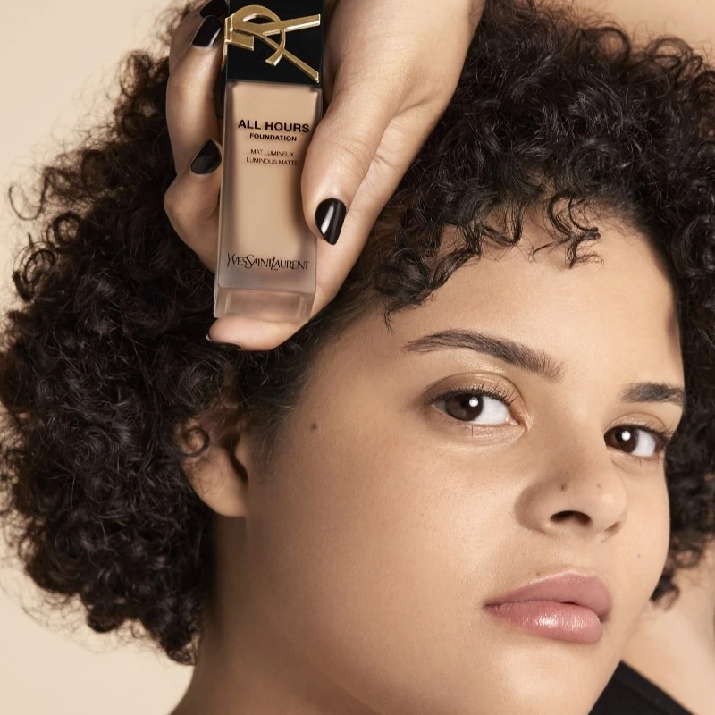 Yves Saint Laurent YSL All Hours Foundation SPF 39 25 Ml - MN8 3 Yves Saint Laurent YSL All Hours Foundation SPF 39 25 Ml - MN8 - Billede 3